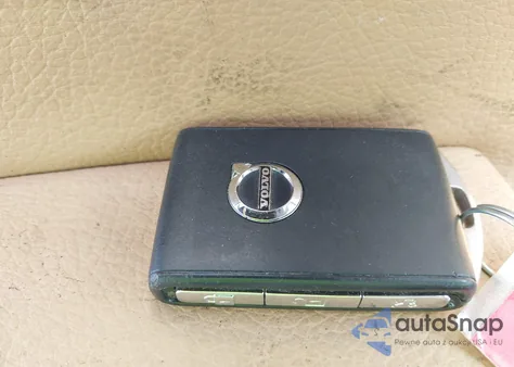 2016 Volvo Xc90 T6 Momentum from USA, damaged, VIN YV4A22PK4G1050063